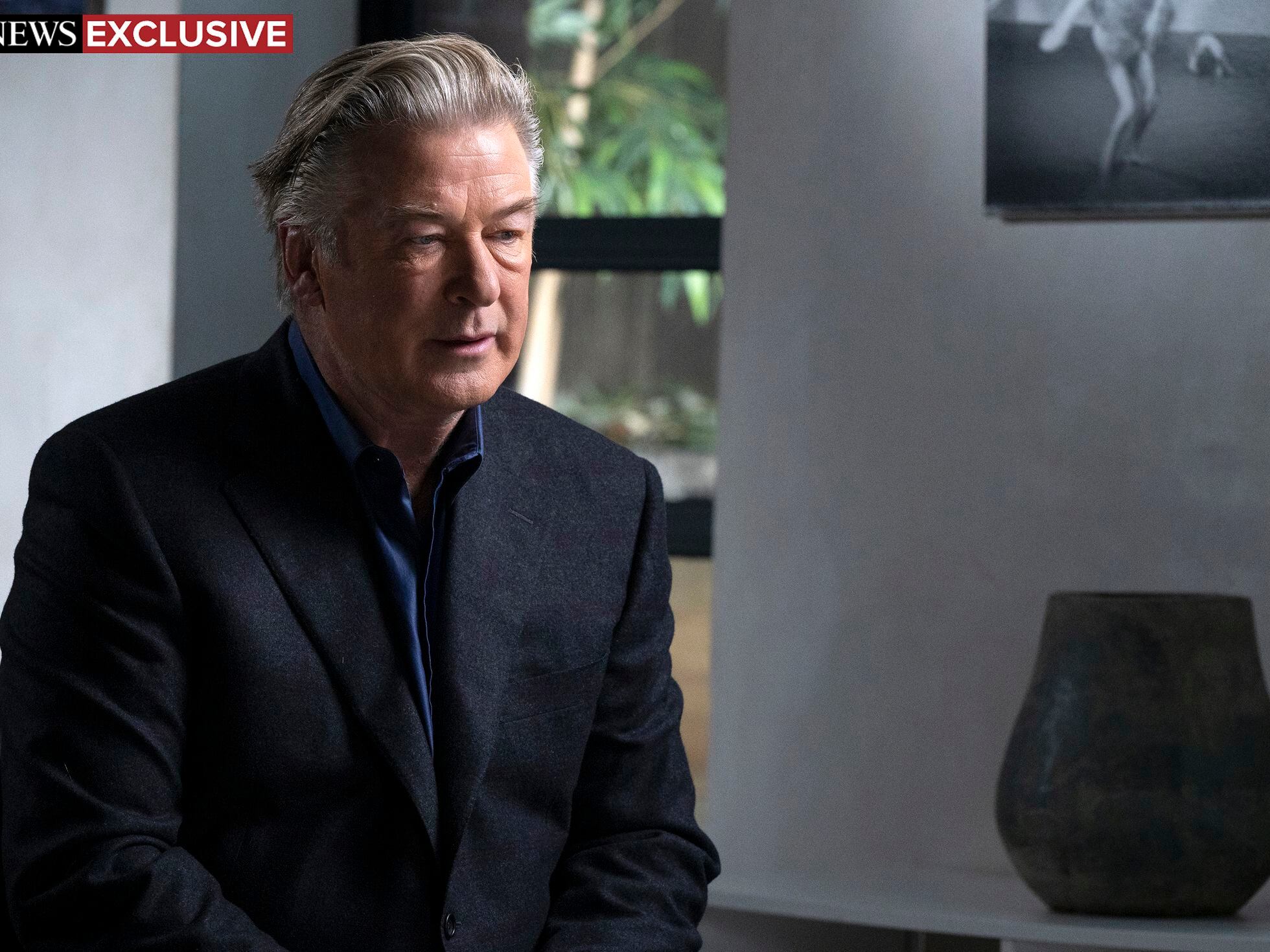 Alec Baldwin habla sobre la muerte de Halyna Hutchins: “No siento culpa  porque no soy el responsable” | Televisión | EL PAÍS