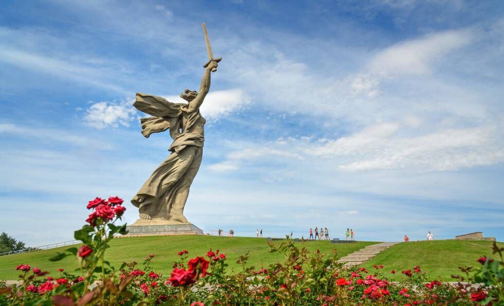 Estatua de la Madre Rusia en el conjunto monumental Mamayev Kugan, en Volgogrado.