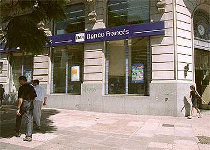 Una oficina del Banco Bilbao Vizcaya Argentaria situada en la ciudad argentina de Buenos Aires.