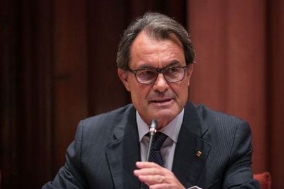 Artur Mas durante su comparecencia ante la Diputaci&oacute;n Permanente.