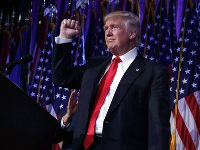 El candidato republicano, Donald Trump, celebra su victoria electoral, en Nueva York.