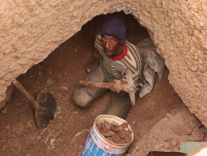 Marruecos es el epicentro mundial de la exportación de fósiles, un sector sin regular, basado en la mano de obra barata y en el que conviven coleccionistas privados y científicos