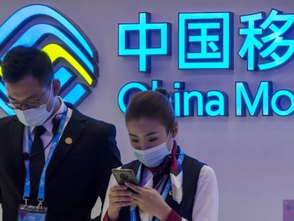 Estand de China Mobile en una feria en Pekín, en octubre.