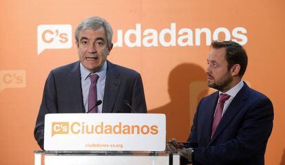 Luis Garicano (izquierda) y Francisco de la Torre (derecha), miembros del equipo económico de Ciudadanos.