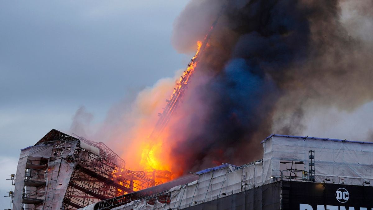 Historic Stock Exchange building at risk as fire rages in Copenhagen