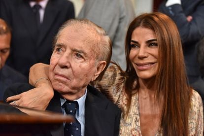 Zulemita Menem y su padre, el expresidente argentino Carlos Menem, en diciembre de 2019.