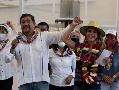 Felix Salgado y Evelyn Salgado este miércoles en un evento de campaña en Acapulco, Guerrero.