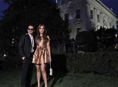 Marc Anthony y su mujer Jennifer López, a su llegada a la Casa Blanca.