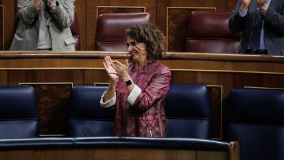 La ministra de Hacienda y Función Pública, María Jesús Montero, en el pleno del Congreso.