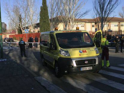 Una ambulancia del Summa durante una intervenci&oacute;n, en una imagen de archivo.