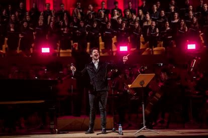 Álvaro Pascual, 'Pascu', uno de los creadores del canal de YouTube 'Destripando la Historia', en el concierto en el Auditorio Nacional este sábado.
