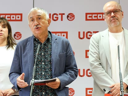 Los secretarios generales de CCOO y UGT y Pepe Álvarez y Unai Sordo.