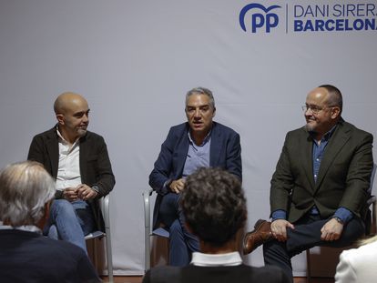 Daniel Sirera, Elías Bendodo y Alejandro Fernández, este viernes en Barcelona.