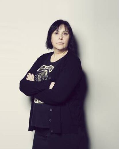 La barcelonesa Montserrat con su hijo Jaume (a la izquierda), y Carmen Po, que trabaja de teleoperadora en Zaragoza.