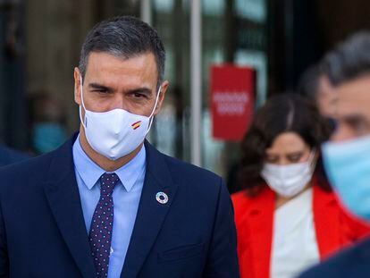 El presidente del Gobierno, Pedro Sánchez, se va de la sede de la Comunidad de Madrid tras la reunión con Isabel Díaz Ayuso
