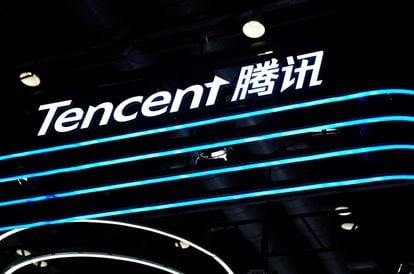 Un logotipo de Tencent, en una feria tecnológica de Pekín (China).