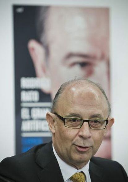 El ministro de Hacienda, Crist&oacute;bal Montoro, hoy en la presentaci&oacute;n del libro sobre Rodrigo Rato.