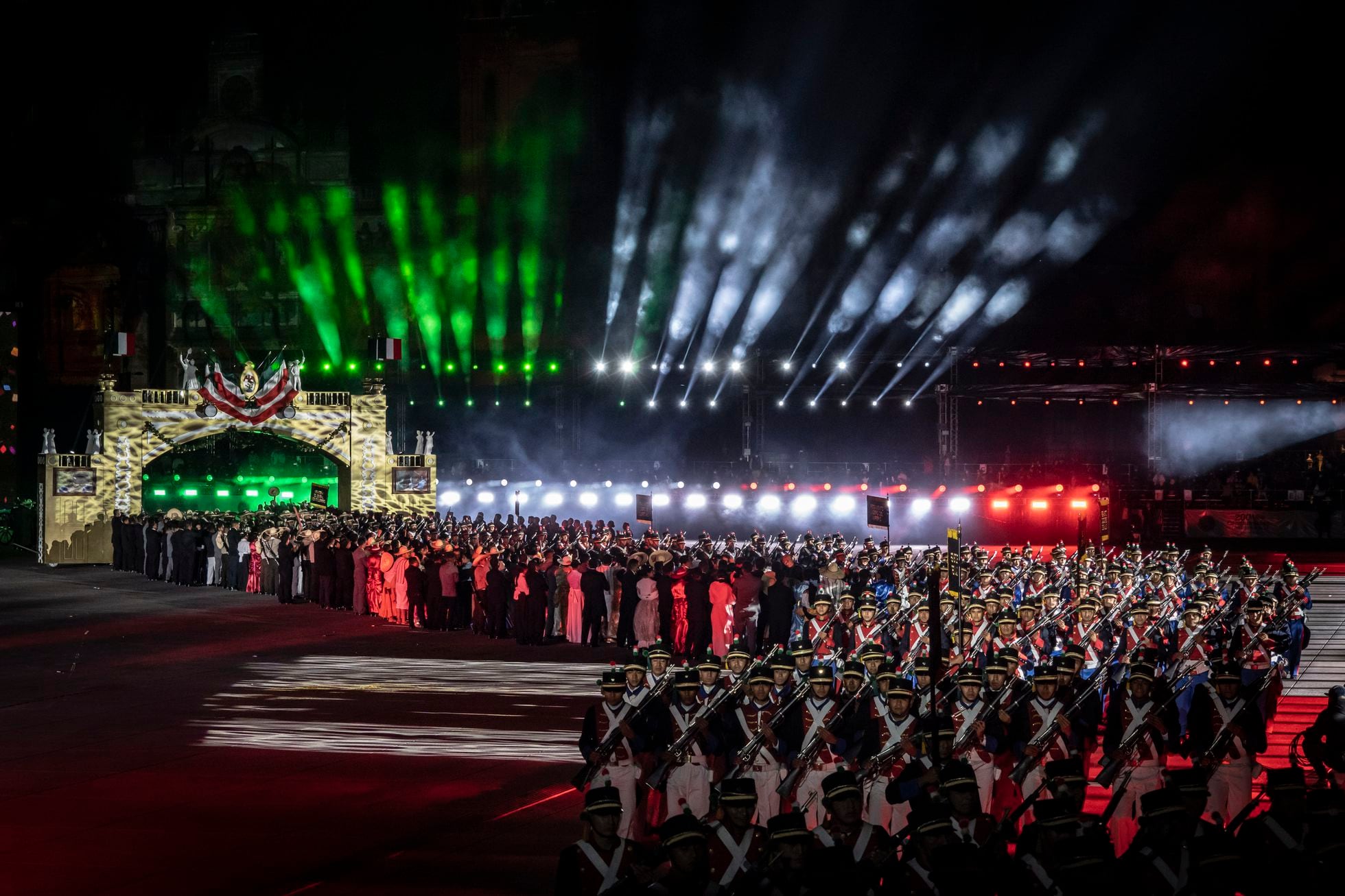 Ceremonia del Bicentenario de la Independencia de México, este lunes.