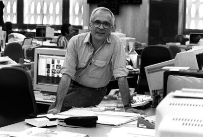 Antonio Fraguas Forges, en la redacción de El País, el 20 de junio de 1995.