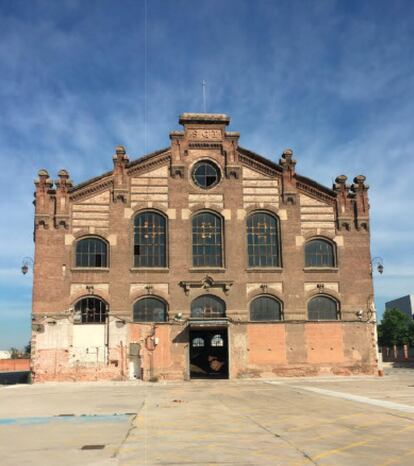 Se trata de la nave de motores, la única superviviente, de la Sociedad de Gasificación Industrial de Cerro de la Plata