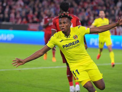 El nigeriano Samuel Chukwueze celebra el tanto del 1-1 que clasifica al Villarreal para las semifinales de la máxima competición continental.