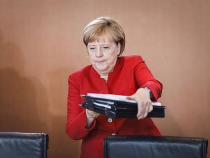 Angela Merkel a su llegada al consejo de ministros alem&aacute;n.