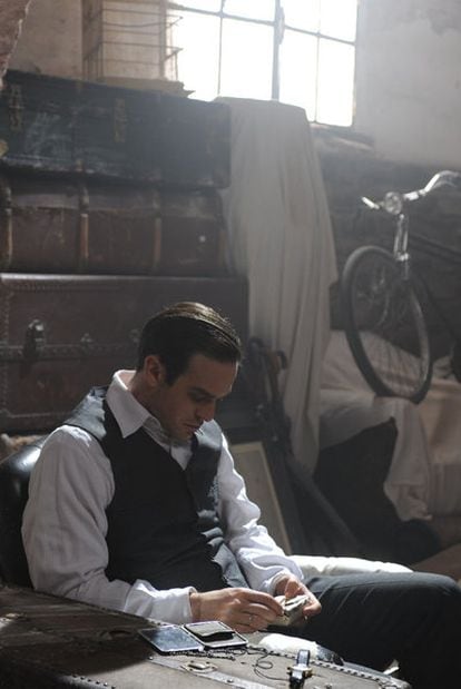 El actor Charlie Cox en una imagen de la película <i>Encontrarás dragones.</i>