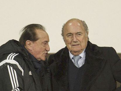 Blatter jnto a Figueredo en 2014. 