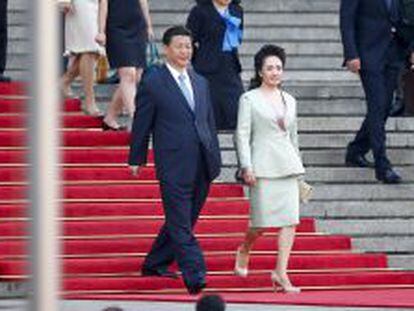 El presidente chino, Xi Jinping, y su esposa Peng Liyuan.