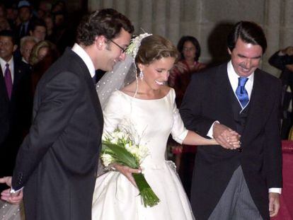 Agag, Ana Aznar y Jos&eacute; Mar&iacute;a Aznar, en la boda, el 5 de septiembre de 2002.
