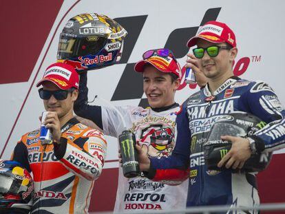 Pedrosa, M&aacute;rquez y Lorenzo, en el podio.