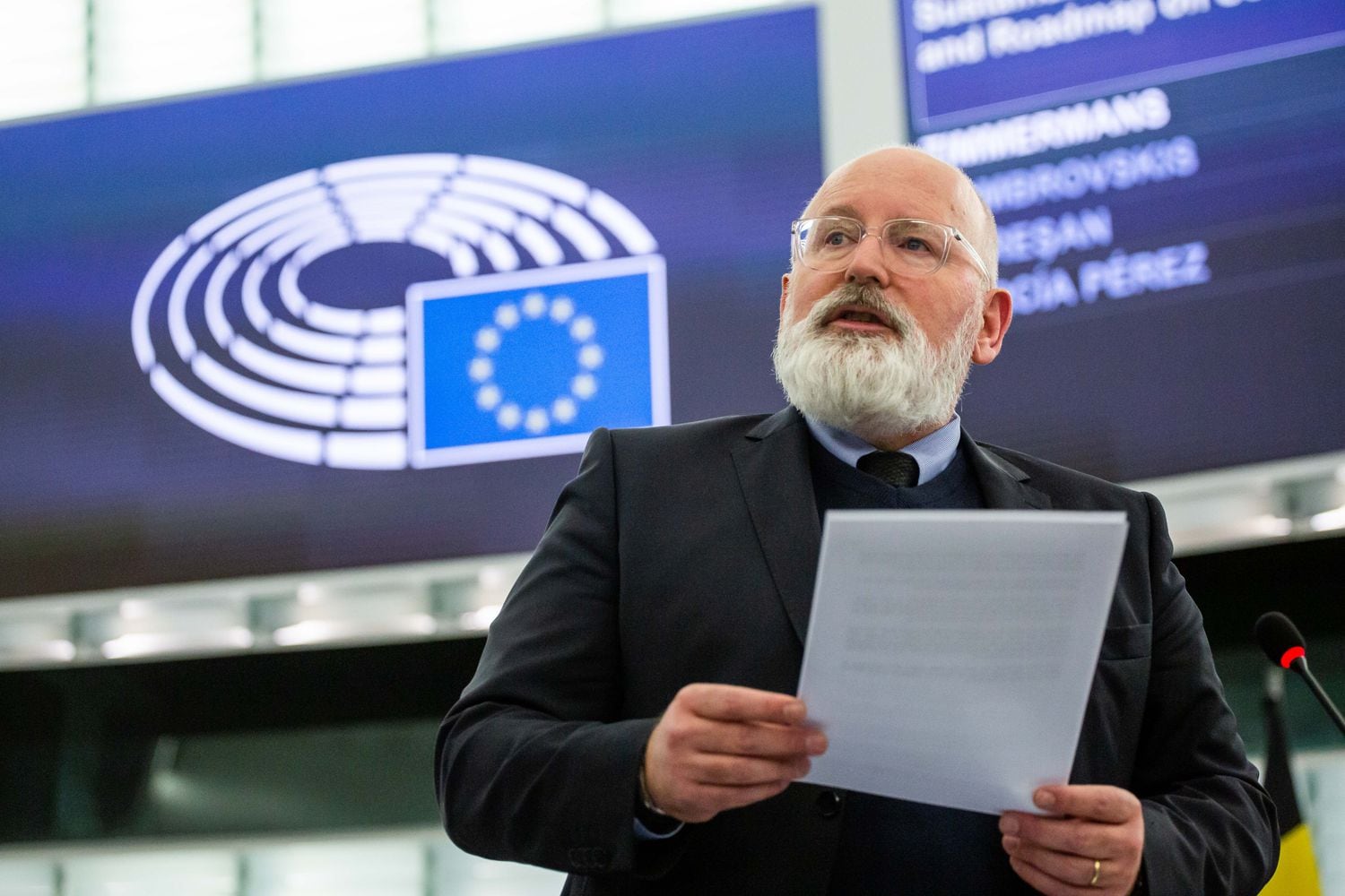 Frans Timmermans, vicepresidenta de la Comisión Europea, en la Eurocámara.