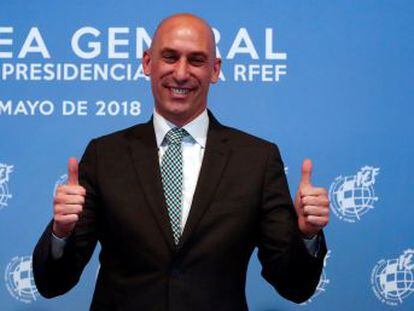 El expresidente del sindicato de futbolistas vence a Larrea y sustituirá a Villar, detenido en 2017