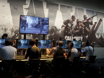 Jugadores de Call of Duty, en la E3 Electronic Entertainment Expo, en Los Ángeles (California, EE UU).