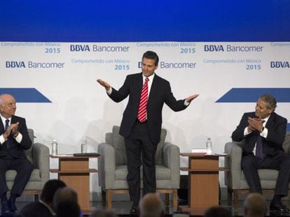 Peña Nieto, entre los presidentes de BBVA y Bancomer