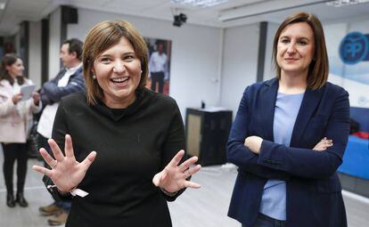 Isabel Bonig presidenta del PPCV (a la izquierda), y la candidata al Ayuntamiento de Valencia, Maria José Catalá.
 