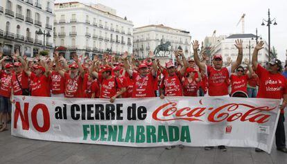 Protesta de los trabajadores de Coca-Cola en Fuenlabrada contra el ERE