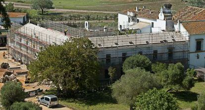 Las obras en Do&ntilde;ana, antes de que el CSIC pidiera la licencia.