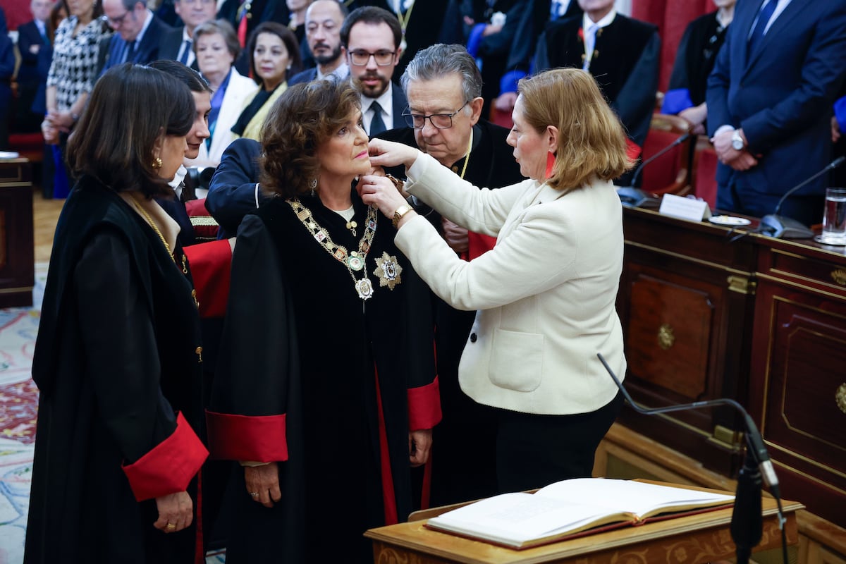 Carmen Calvo assumes the presidency of the State Council as a “space