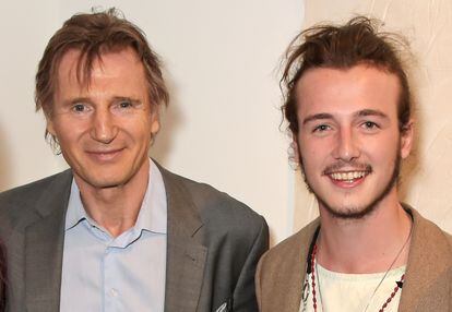 Liam Neeson y Micheál Richardson, durante una fiesta en Londres, en 2015.