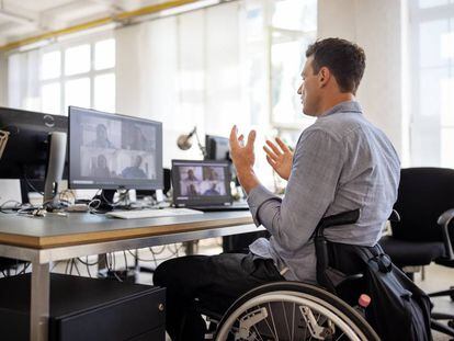 La digitalización es la gran aliada de la inclusión laboral de las personas con discapacidad