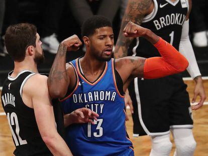 Paul George celebra una de sus canastas ante Harris.