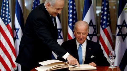 Joe Biden y Benjamin Netanyahu en la Casa Blanca, en Washington (EE UU), en una fotografía de archivo de marzo 2010.