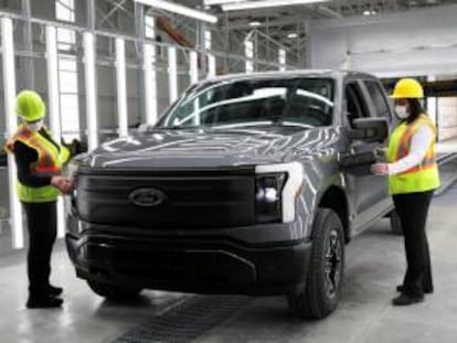 Camioneta eléctrica en preproducción F-150 Lightning de Ford, en Detroit (Michigan, EE UU).