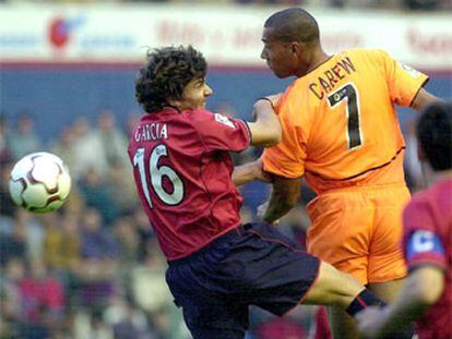 Carew cabecea forzado ante la oposición de Pablo García.