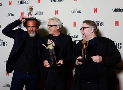 Alejandro González Iñárritu, Alfonso Cuarón And Guillermo Del Toro Play With The Models Of 'Pinocchio'.
