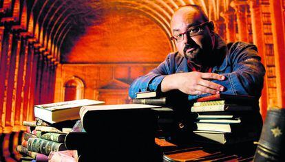 Carlos Ruiz Zafón trabajó en varias agencias antes de ser escritor.
