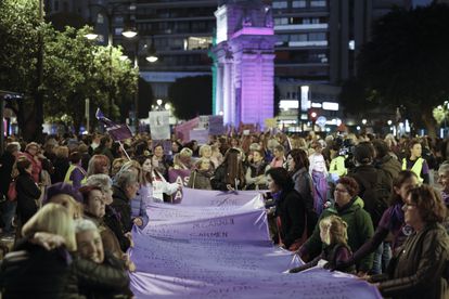 La Coordinadora Feminista de Valencia celebra la manifestación con motivo del Día Internacional para la eliminación de la violencia contra las mujeres este 25 de noviembre de 2023.