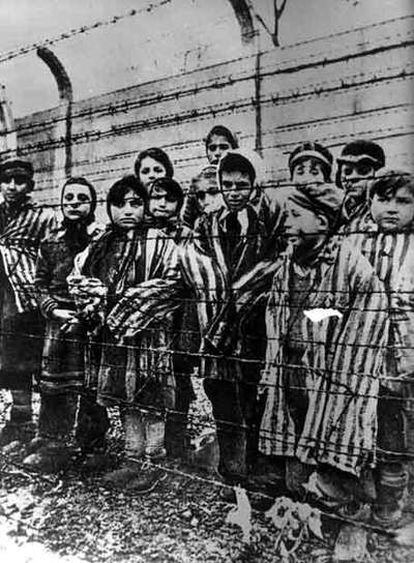 Como Rutka, miles de niños fueron exterminados en el campo de Auschwitz. En total, más de un millón de judíos murieron allí.