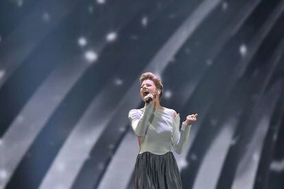 La cantante alemana Isabella Levina, en un momento de su actuación con 'Perfect life'.
